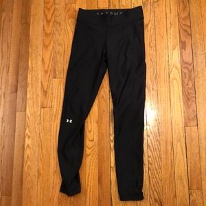 Black UA leggings